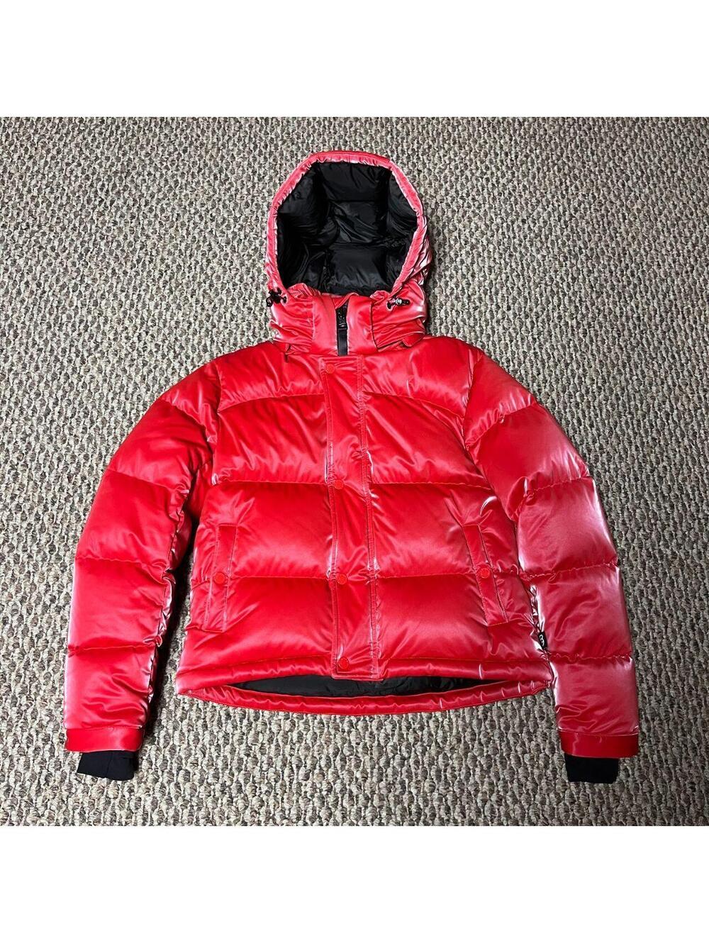 Women's Aritzia Super Puff Shorty Puffer Jacket Liquid Shine Red Sz. 2XS